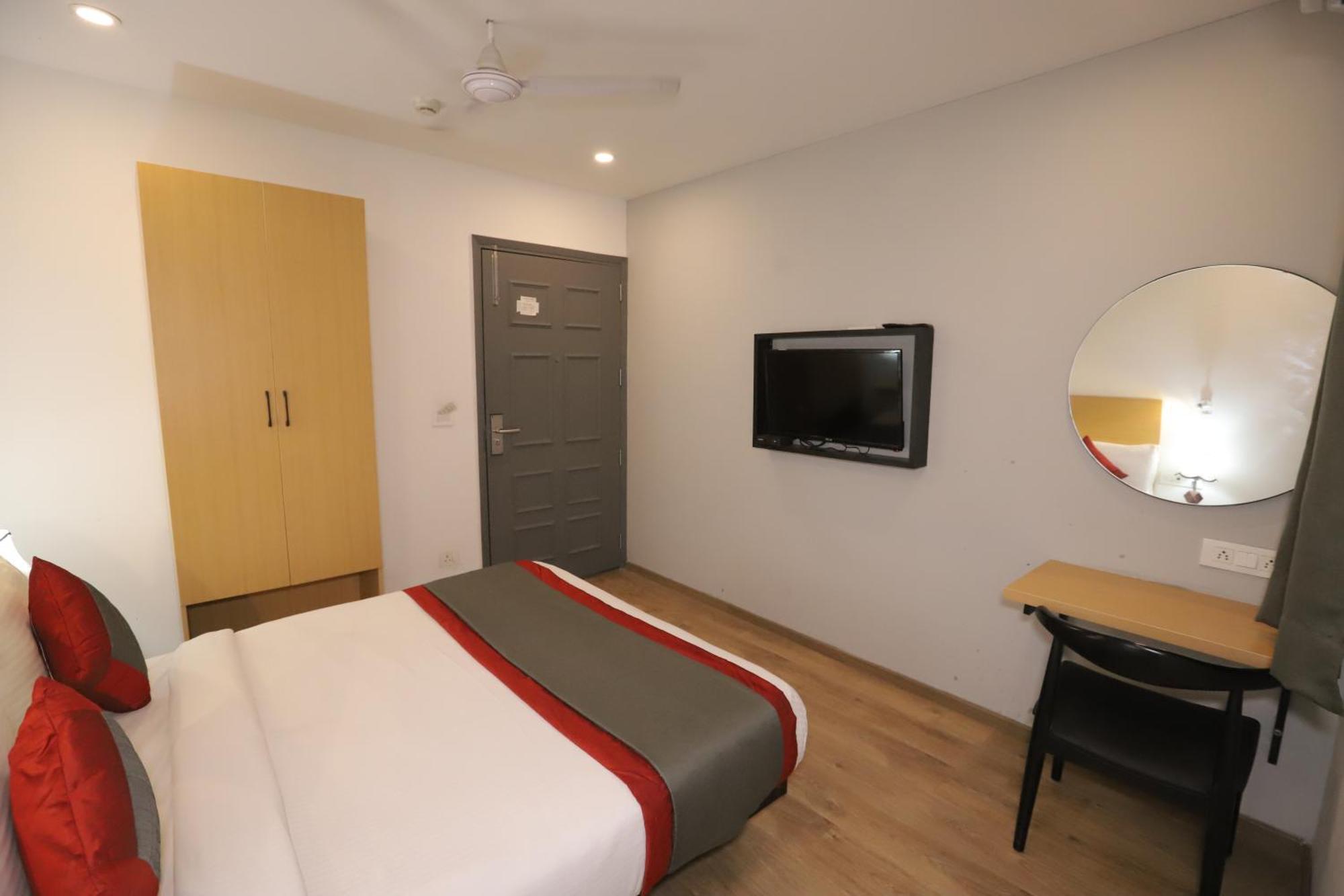Qotel Hotel Ip Residency East Delhi Preet Vihar Nowe Delhi Zewnętrze zdjęcie